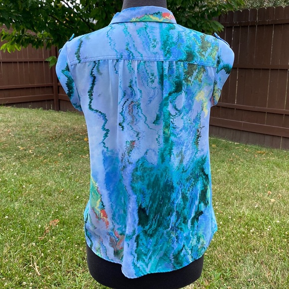 Mossimo sleeveless blouse - Picture 2 of 3